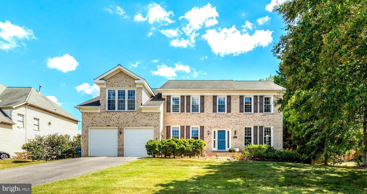 5403 Willow Forest Court, Clifton