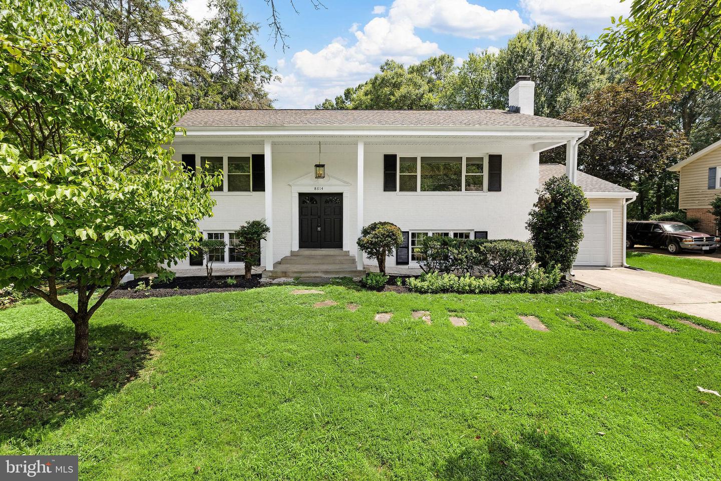 8614 Gateshead Road, Alexandria