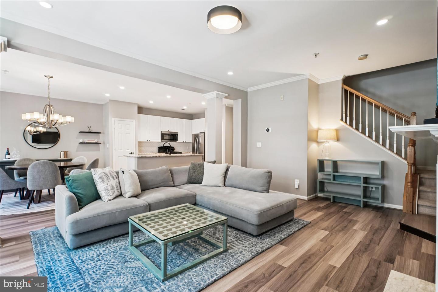 2663 Manhattan Place #310, Vienna