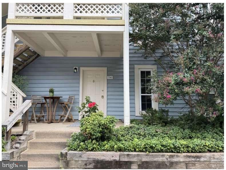 7740 Willow Point Drive #7740, Falls Church