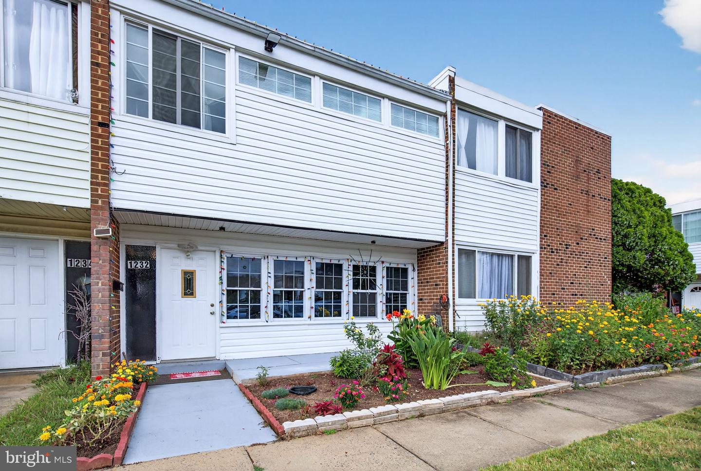 1232 Wilshire Drive, Herndon