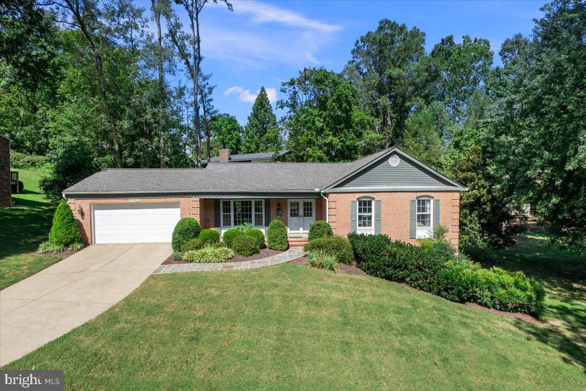 1804 Mason Hill Drive, Alexandria