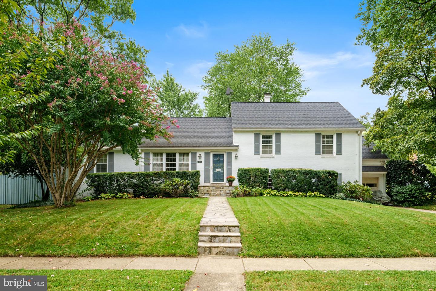 1211 Wake Forest Drive, Alexandria