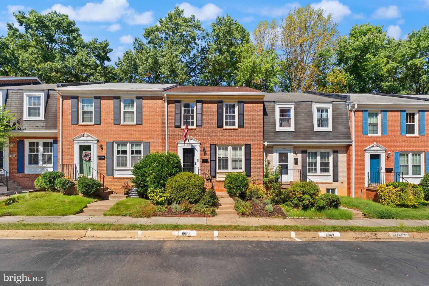 11961 Heathcote Court, Reston