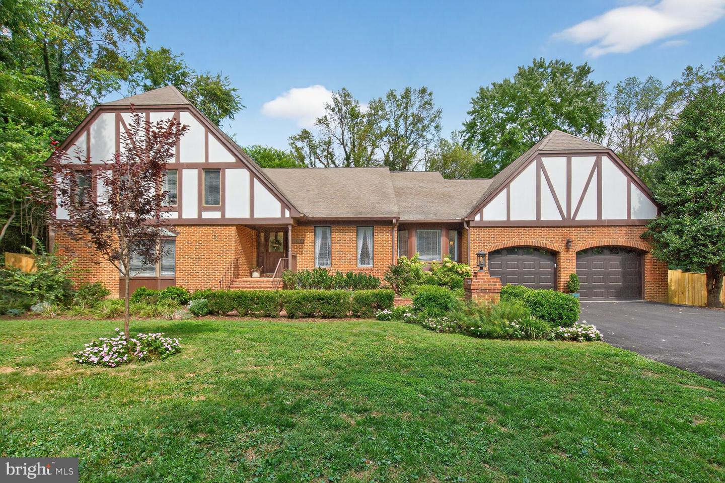 7054 Idylwood Road, Falls Church