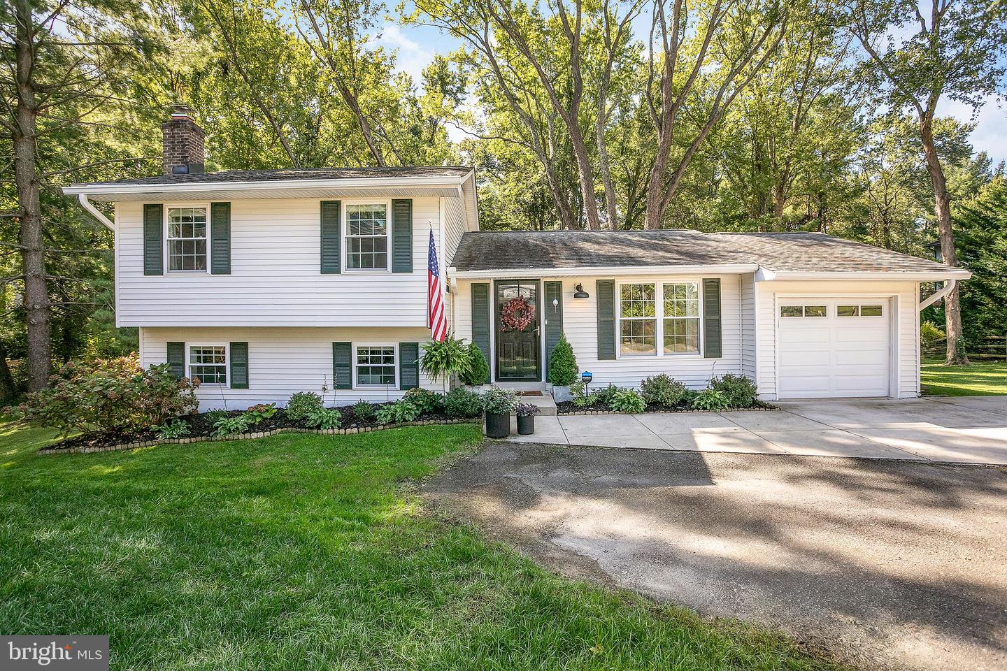 6111 Wilmington Drive, Burke
