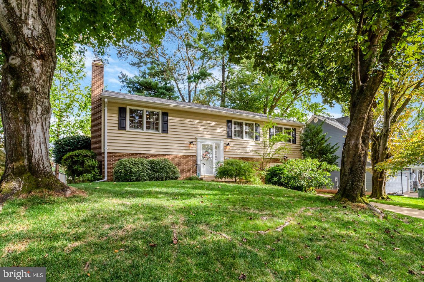 2503 Bright Wood Drive, Dunn Loring