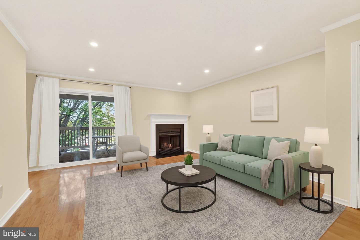 1541 Lincoln Way #201a, Mclean