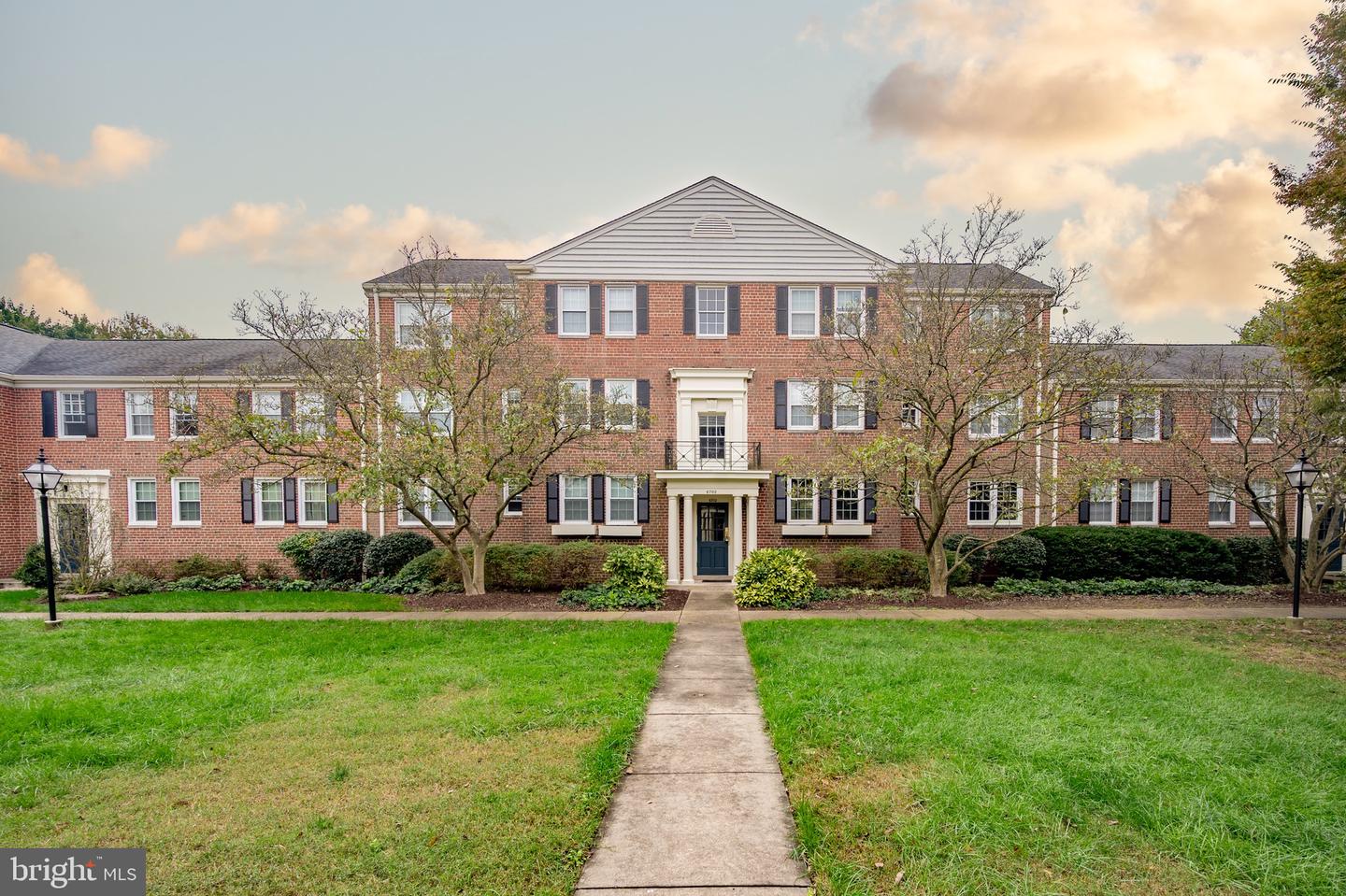 6702 W Wakefield Drive #a2, Alexandria