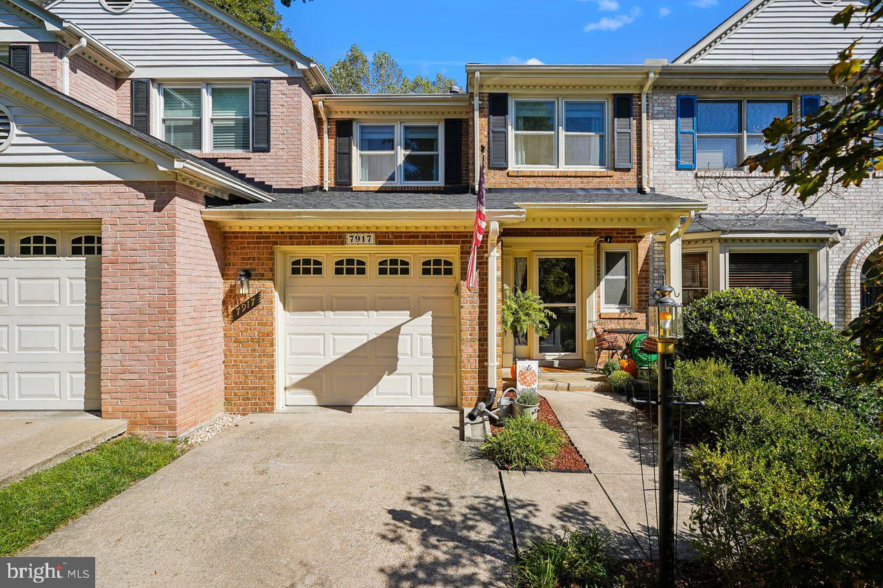 7917 Valleyfield Drive, Springfield