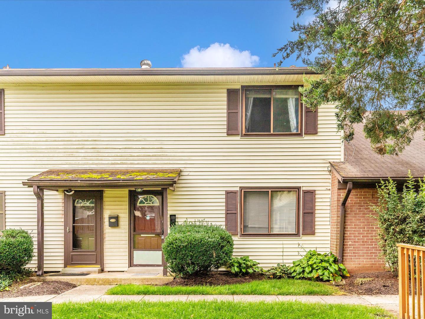 8413 Fuerte Court #127, Alexandria
