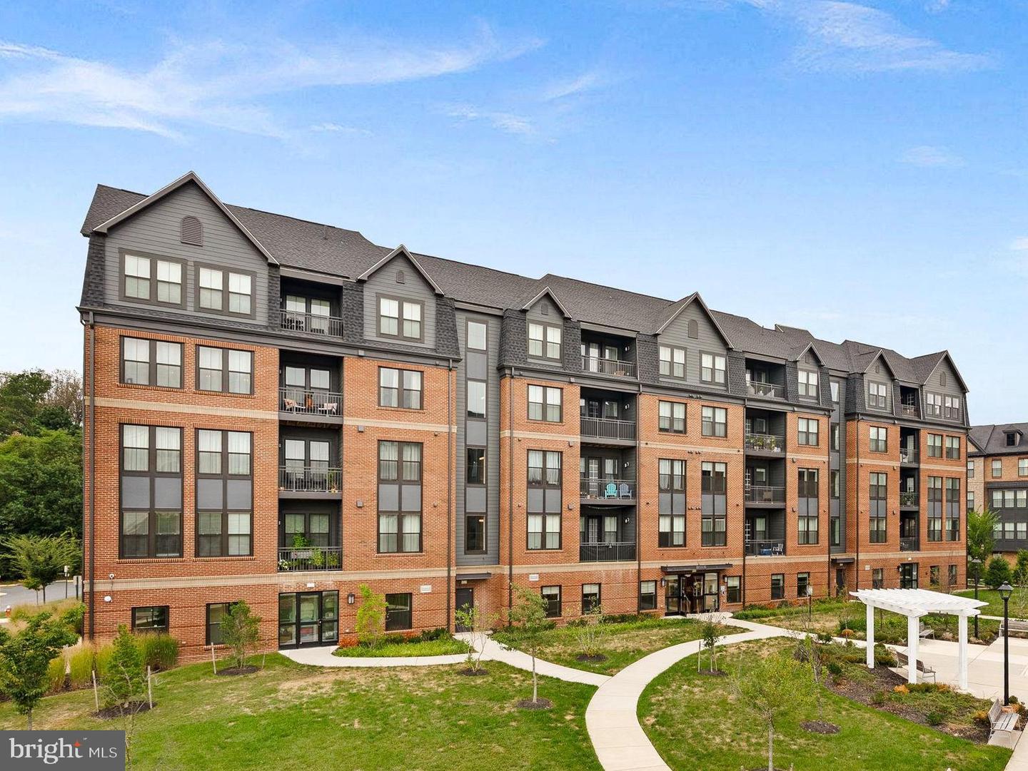 3925 Fair Ridge Drive #305, Fairfax