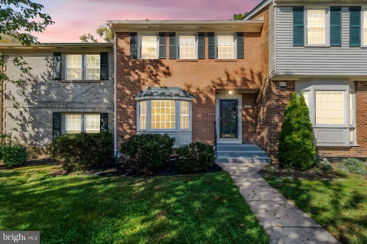 2757 Carter Farm Court, Alexandria
