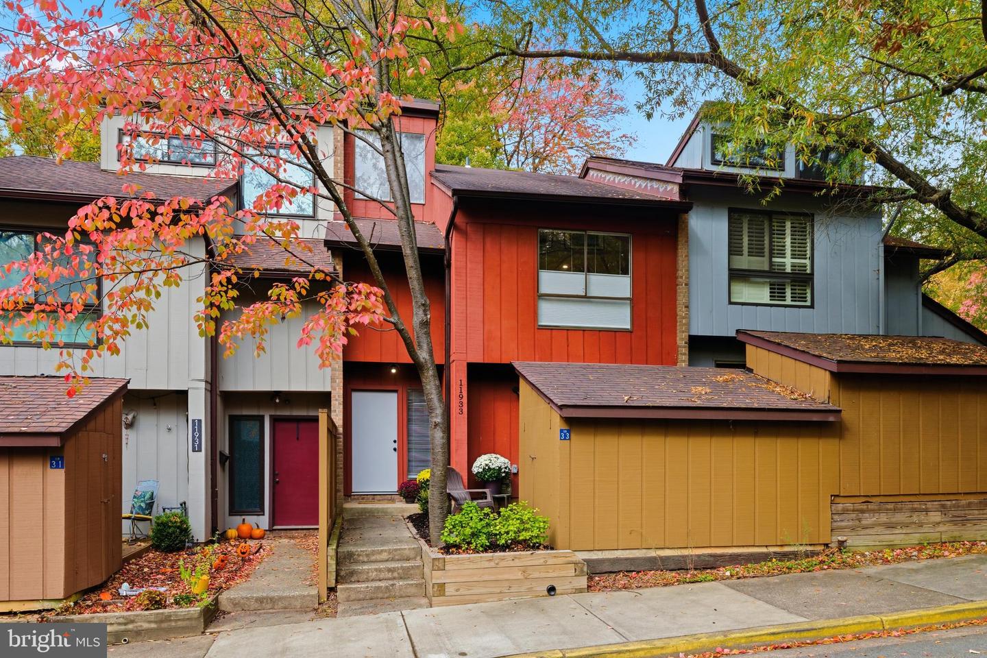 11933 Escalante Court, Reston