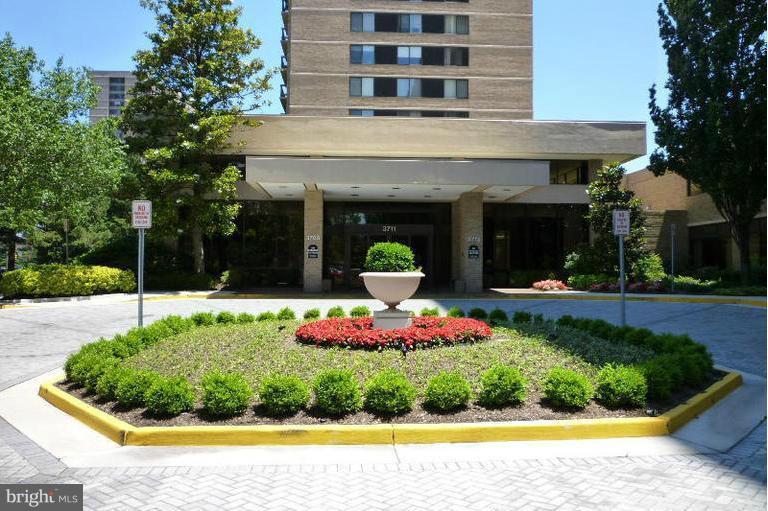 3709 George Mason Drive #1213 E, Falls Church