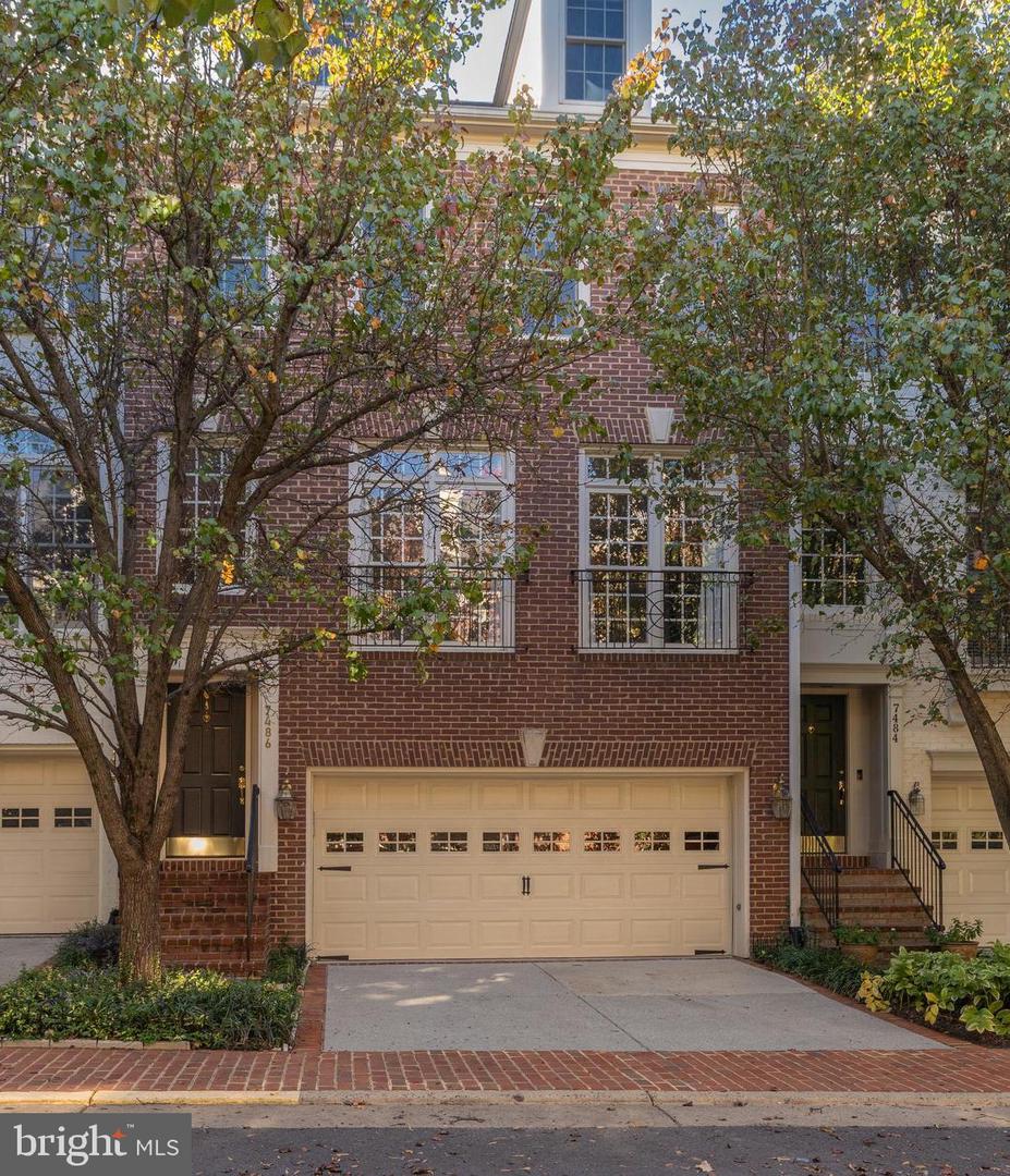 7486 Carriage Hills Drive, Mclean