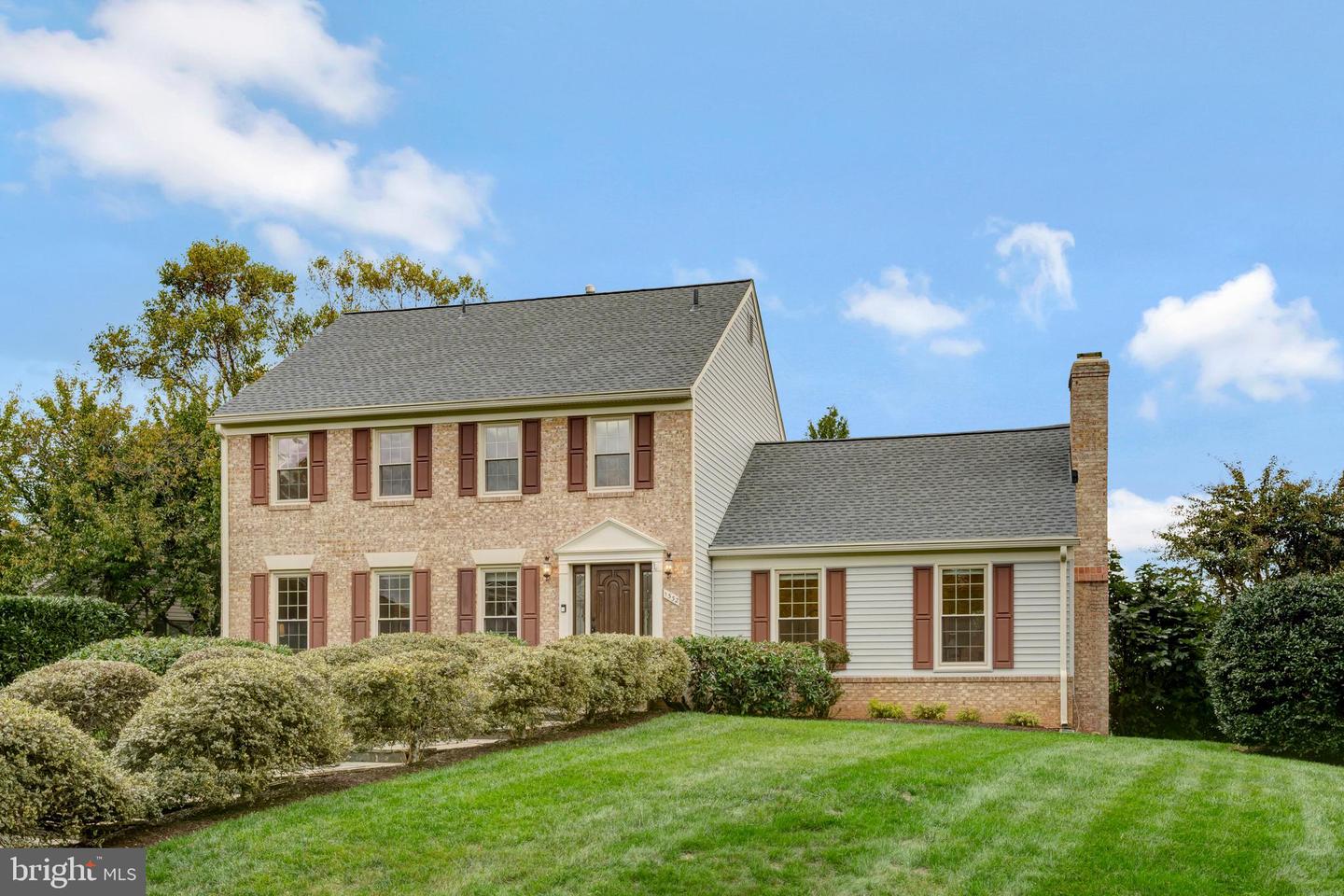 1332 Carpers Farm Way, Vienna