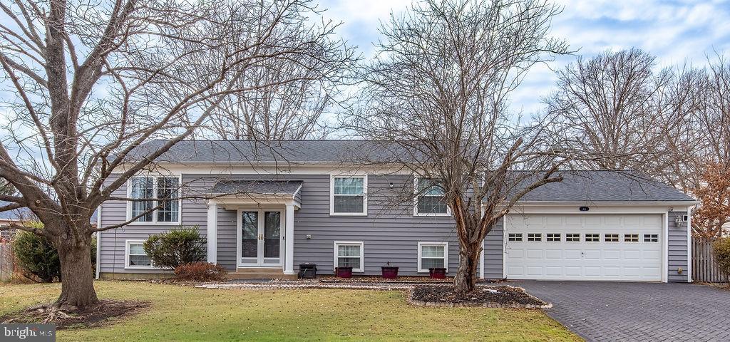 811 Fall Place, Herndon