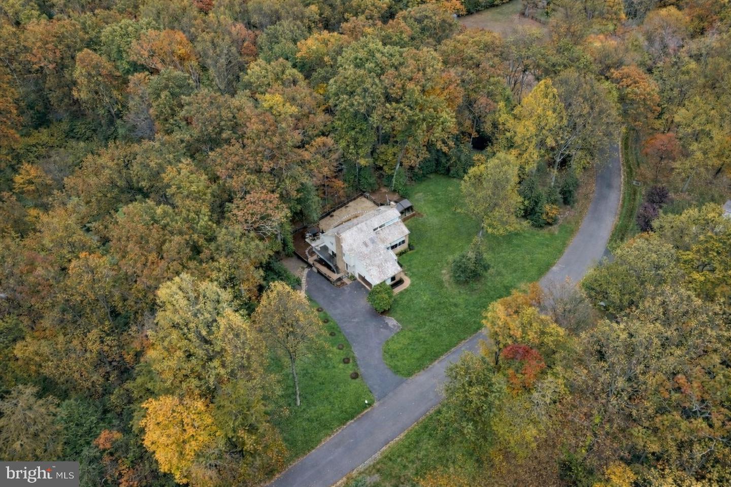 11000 Oakton Woods Way, Oakton