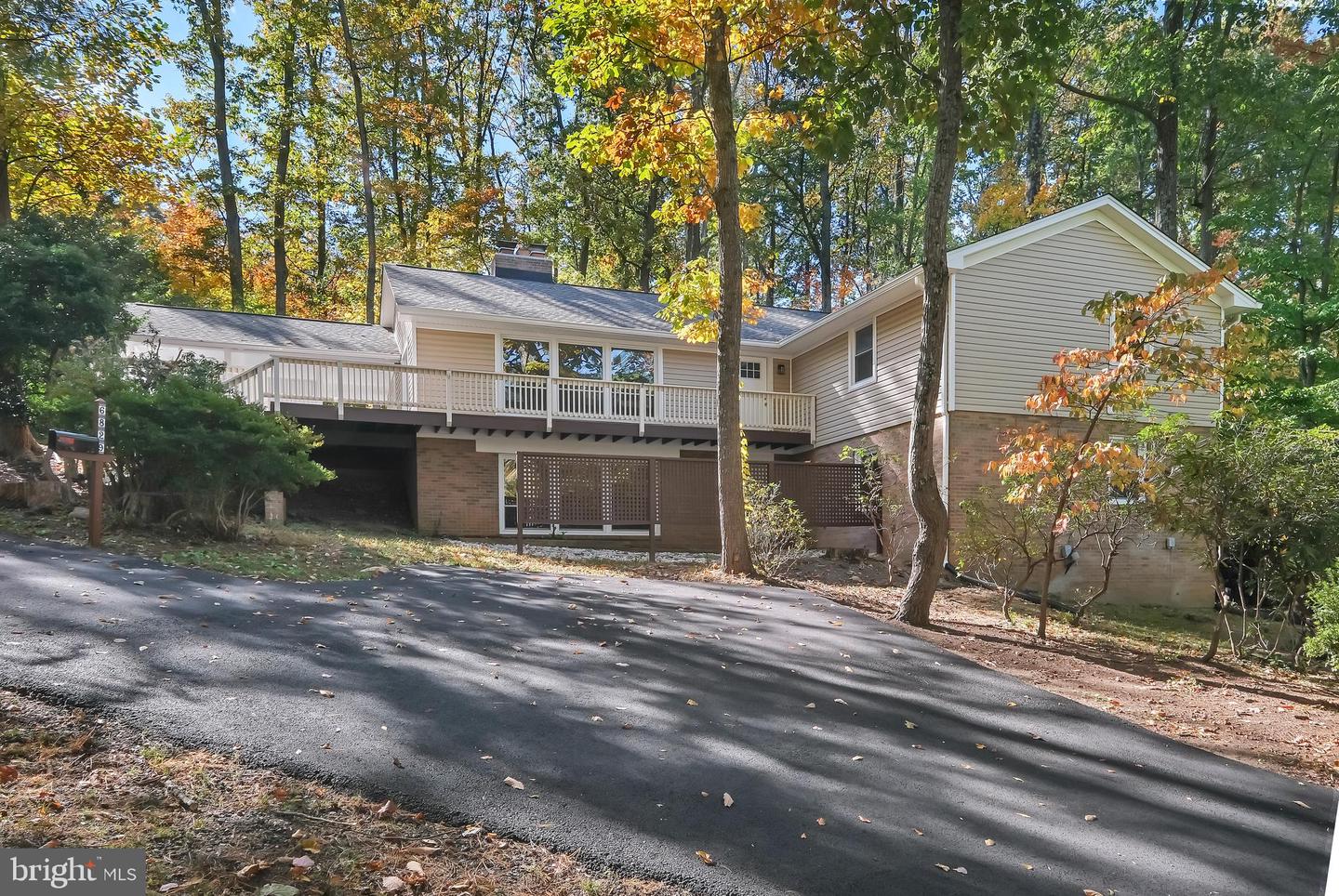 6829 Cherry Lane, Annandale