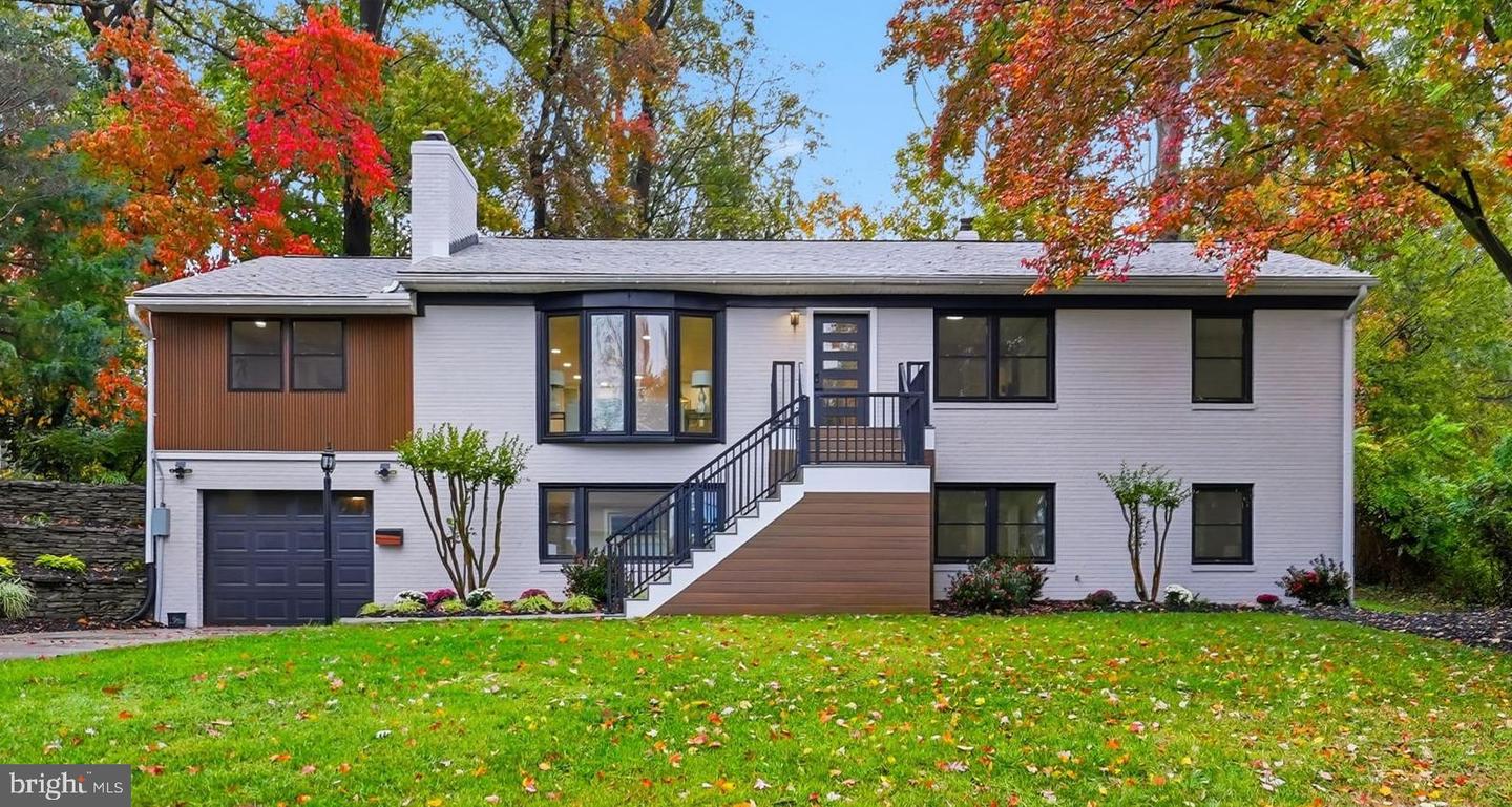 6434 Woodville Drive, Falls Church