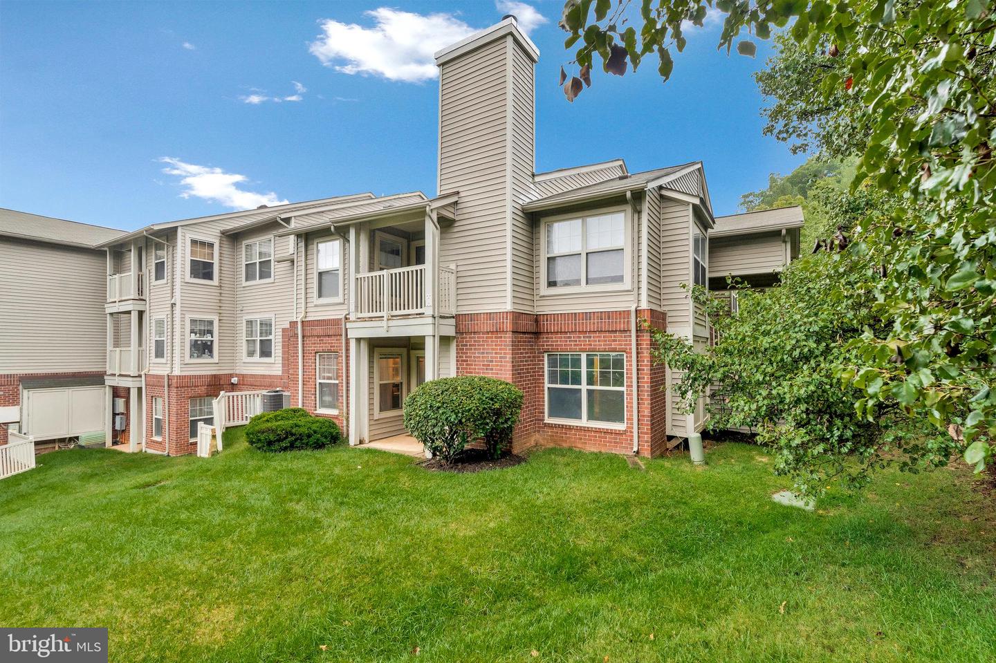 1701 Ascot Way #1701a, Reston