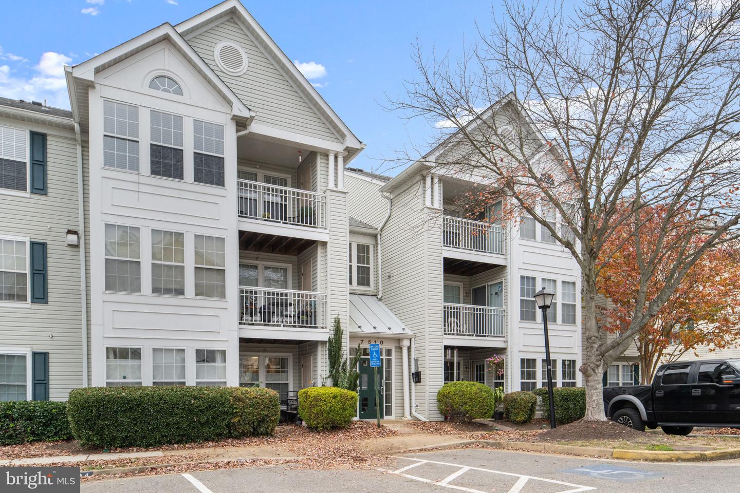7510 Snowpea Ct Snowpea Court #201, Alexandria