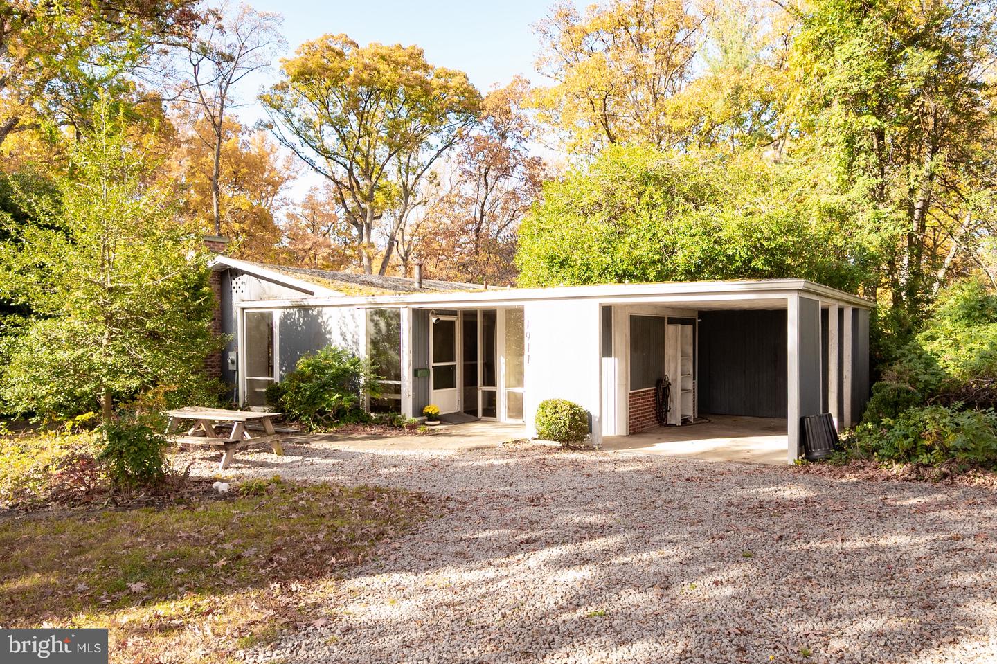 1911 Marthas Road, Alexandria