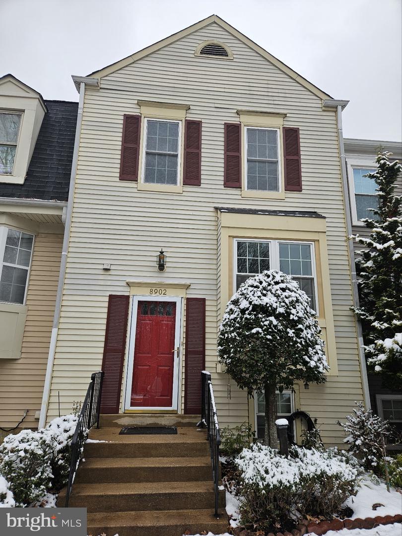8902 Waites Way, Lorton