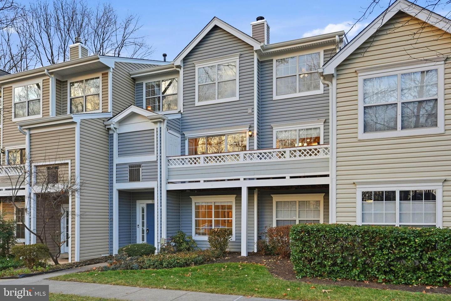 5134 Castle Harbor Way #62, Centreville