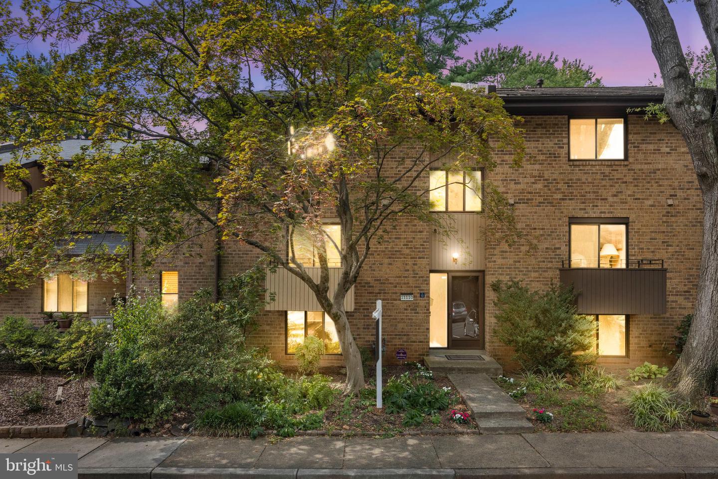 11110 Saffold Way, Reston