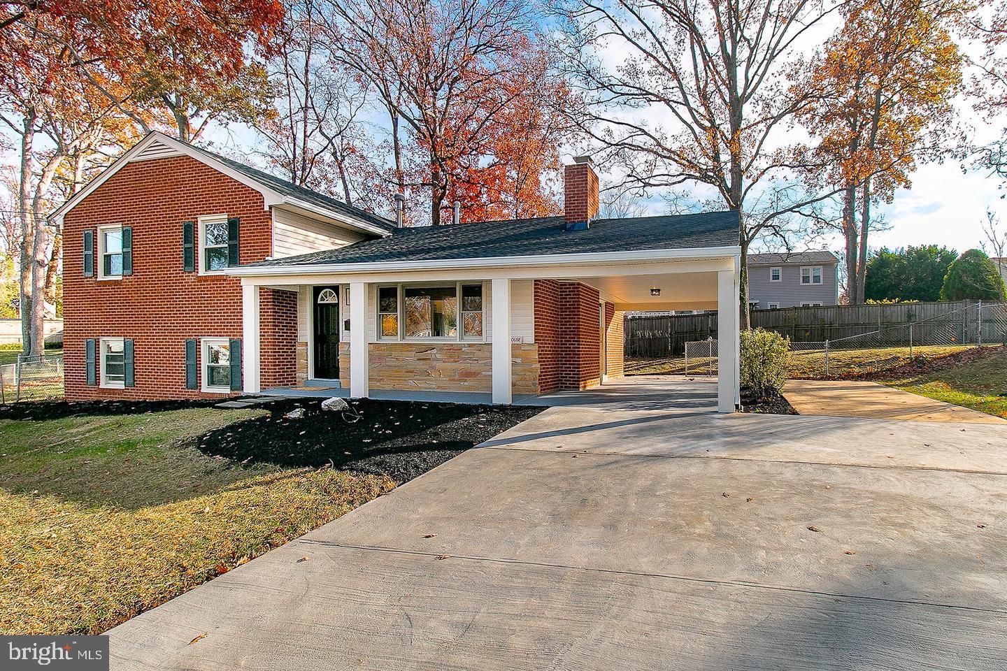 5716 Tremont Court, Alexandria