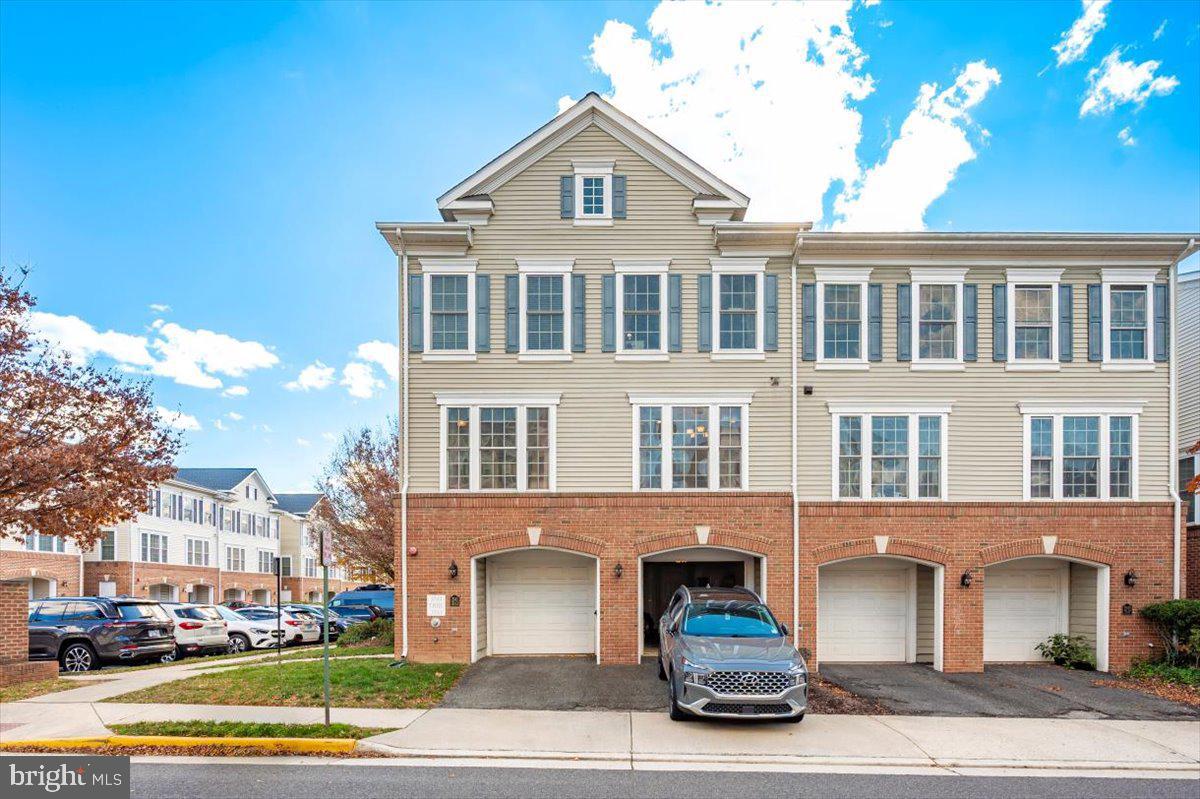 3541 Huntley Manor Lane #79b, Alexandria