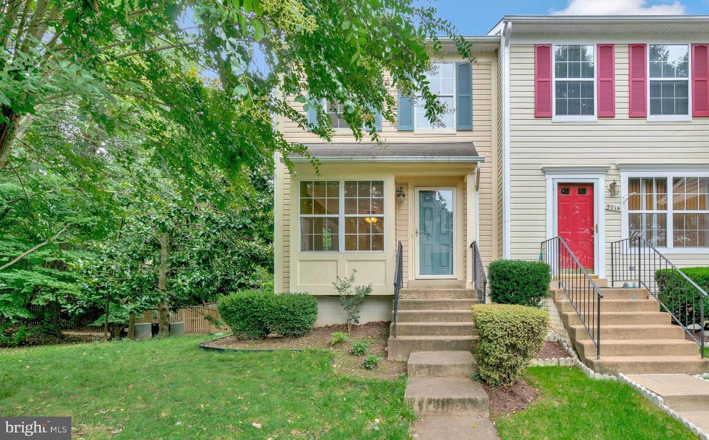 5716 Osprey Court, Clifton