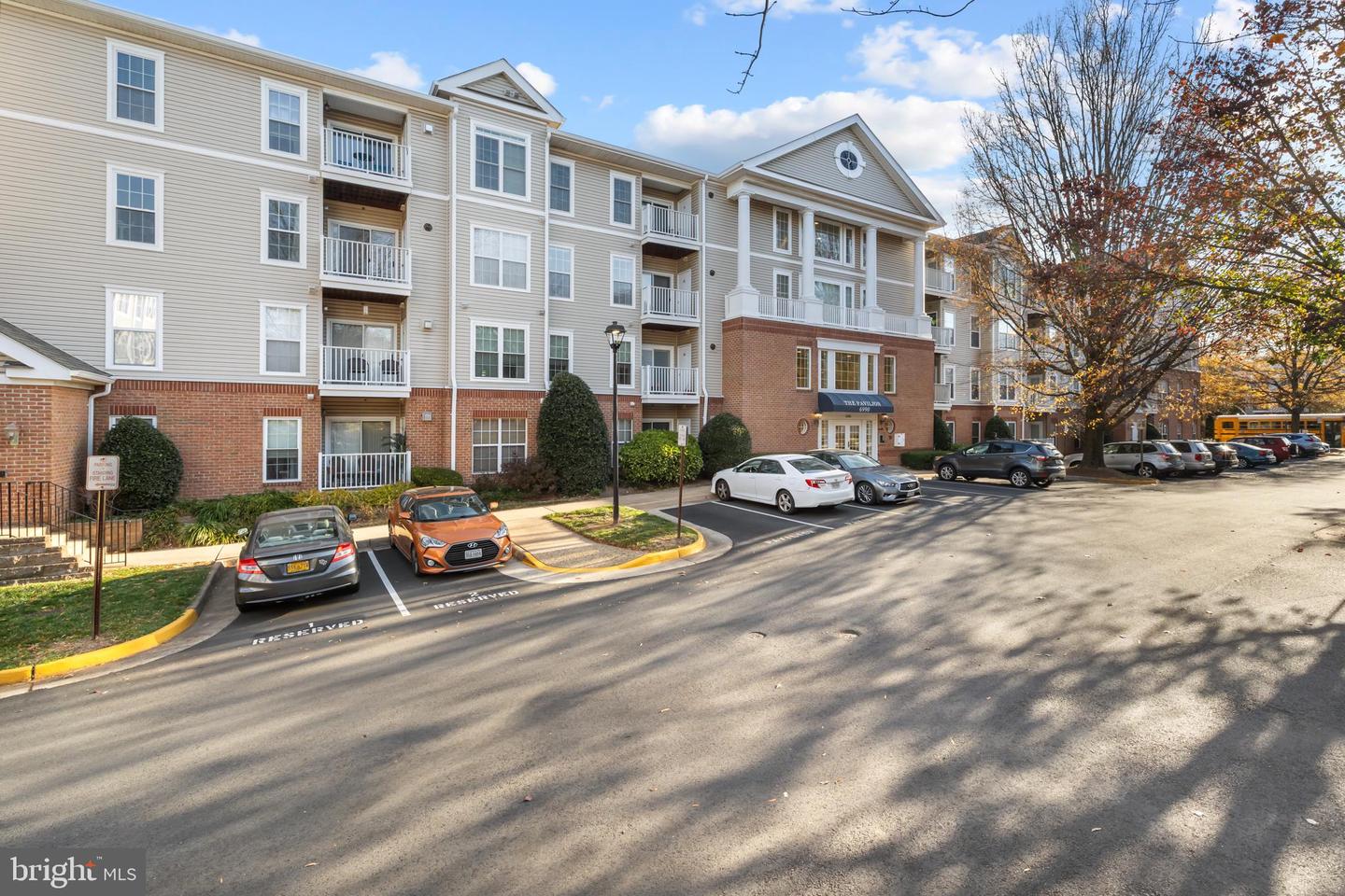 6990 Falls Reach Drive #313, Falls Church