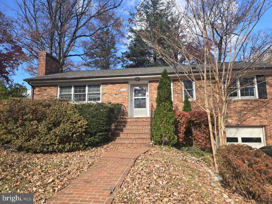 7334 Pinecastle Road, Falls Church