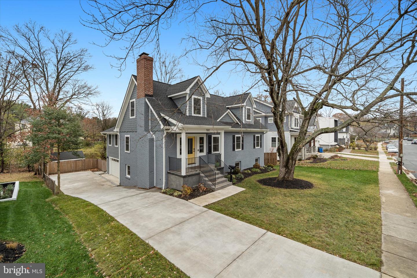 707 Meadow Lane SW, Vienna