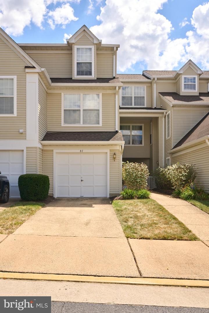 7701 Haynes Point Way #1909, Alexandria