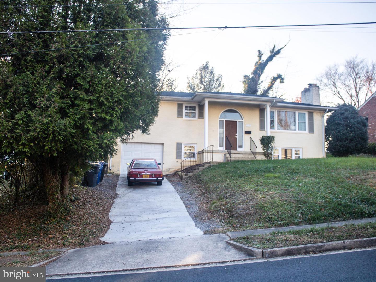 3314 Dauphine Drive, Falls Church