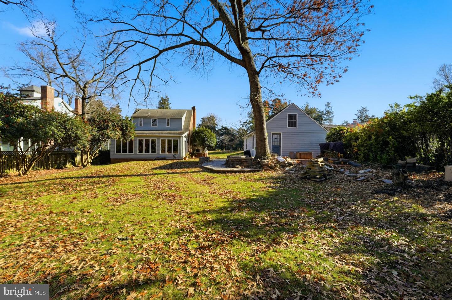 7908 W Boulevard Drive, Alexandria