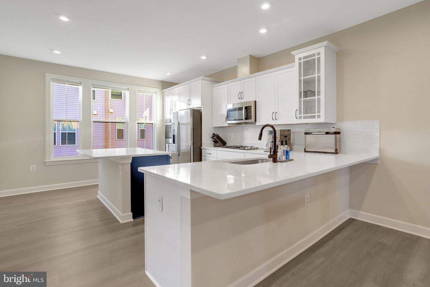 7282 Nittany Lane, Alexandria