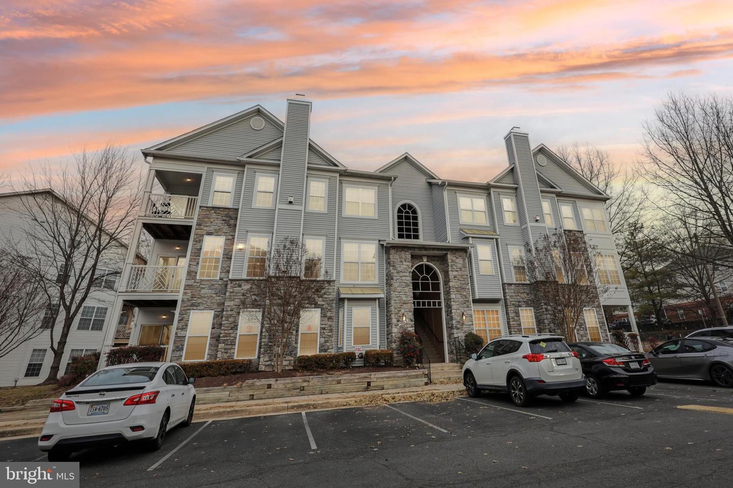 5963 Founders Hill Drive #201, Alexandria