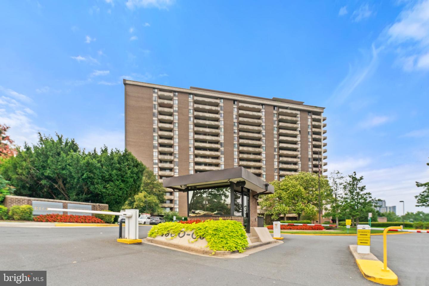 1800 Old Meadow Road #1218, Mclean