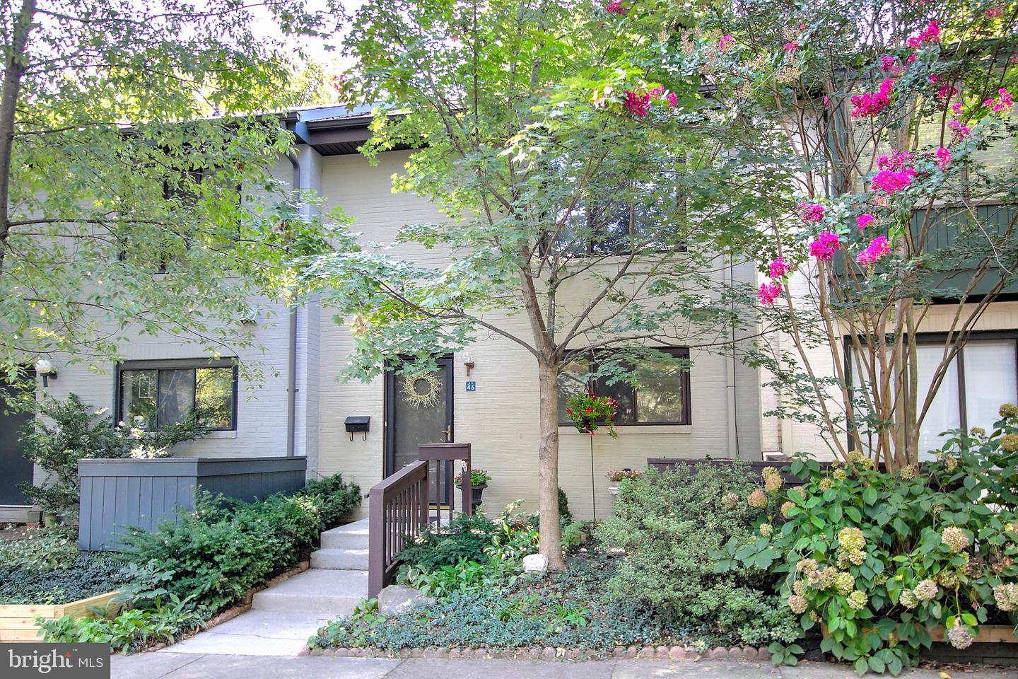 2046 Golf Course Drive, Reston