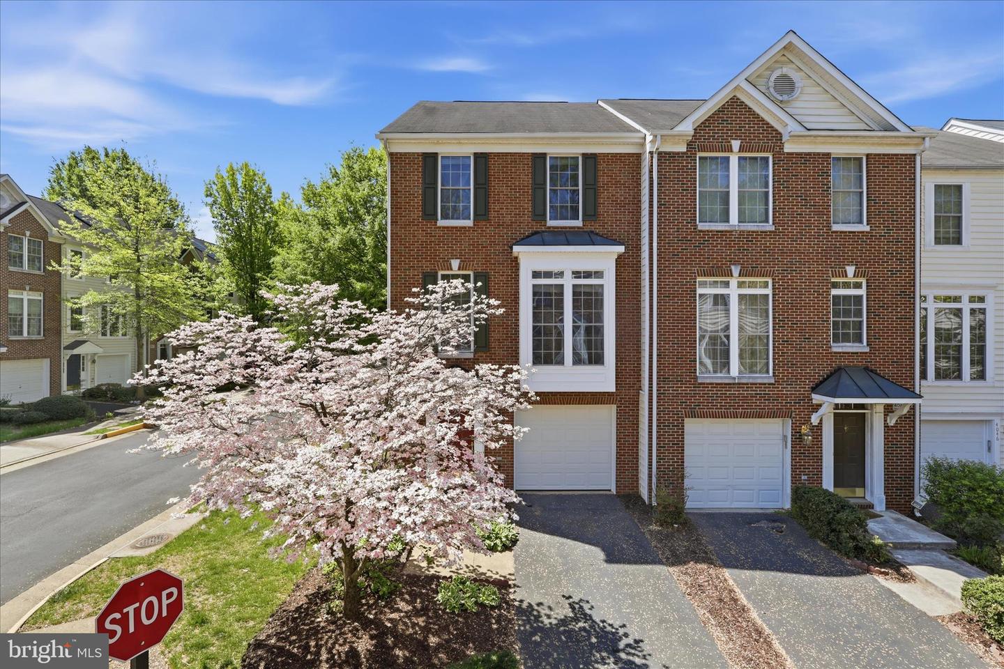 4050 Fairfax Center Hunt Trail, Fairfax