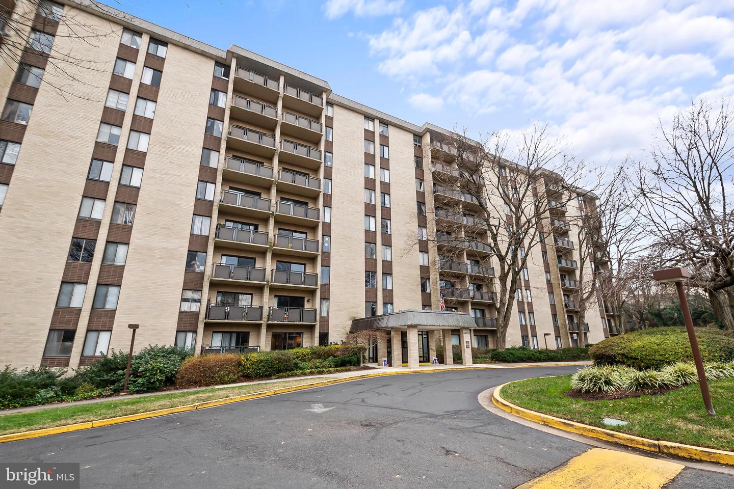 6001 Arlington Boulevard #102, Falls Church