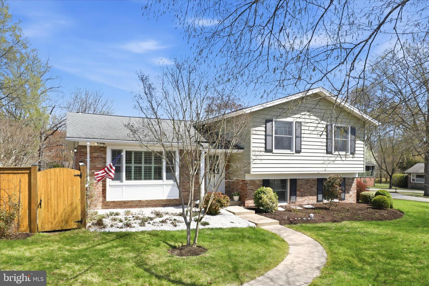 2407 Candlewood Drive, Alexandria