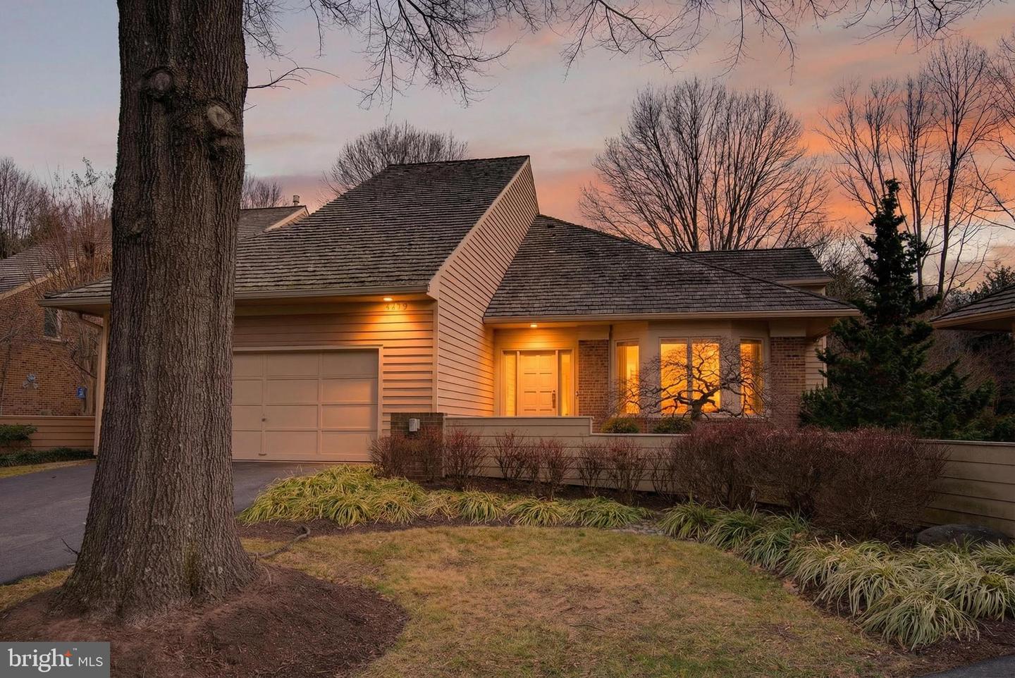 1419 Belcastle Court, Reston