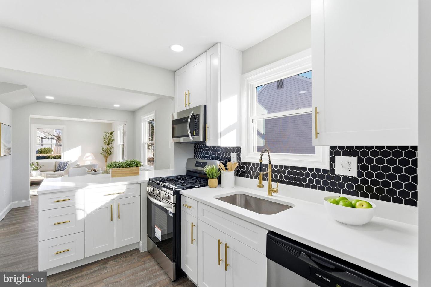 6735 Gouthier Road, Falls Church