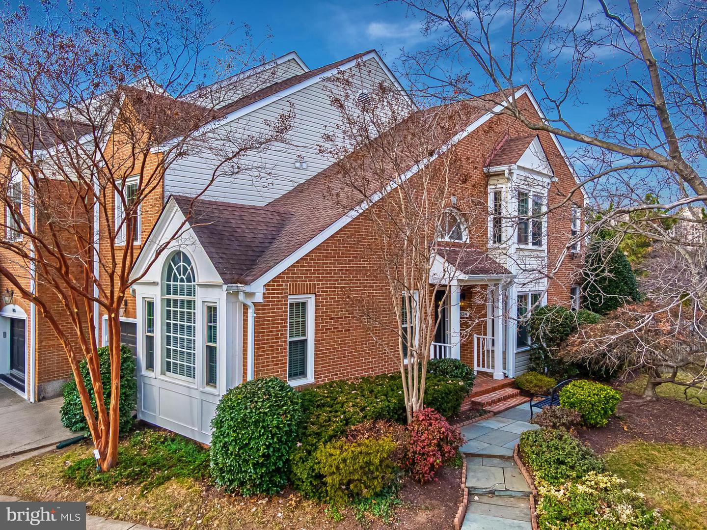 1824 Duffield Lane, Alexandria